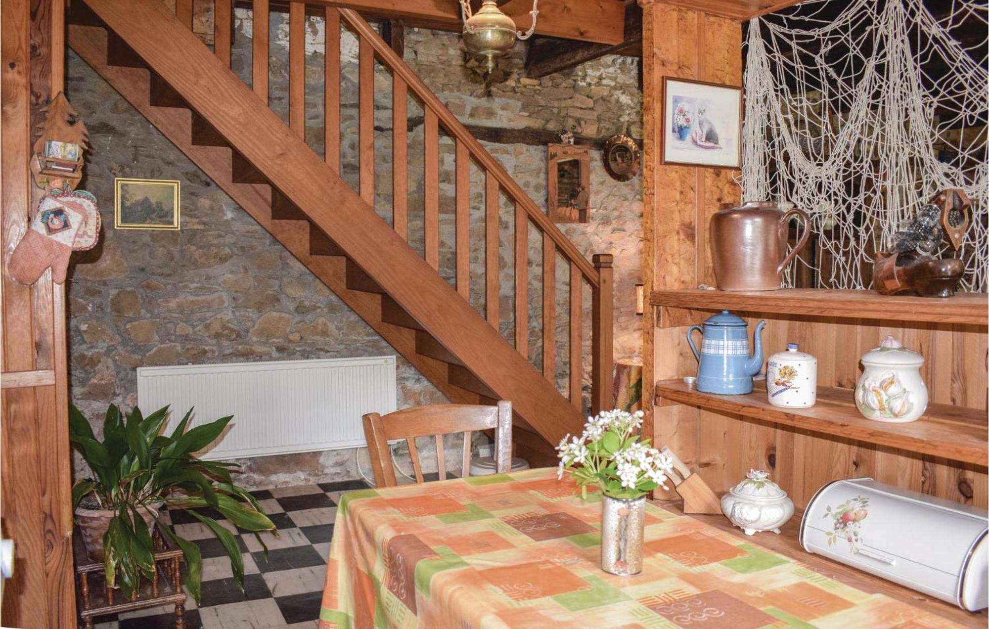 Lovely Home In Le Faouet With Kitchen Dış mekan fotoğraf