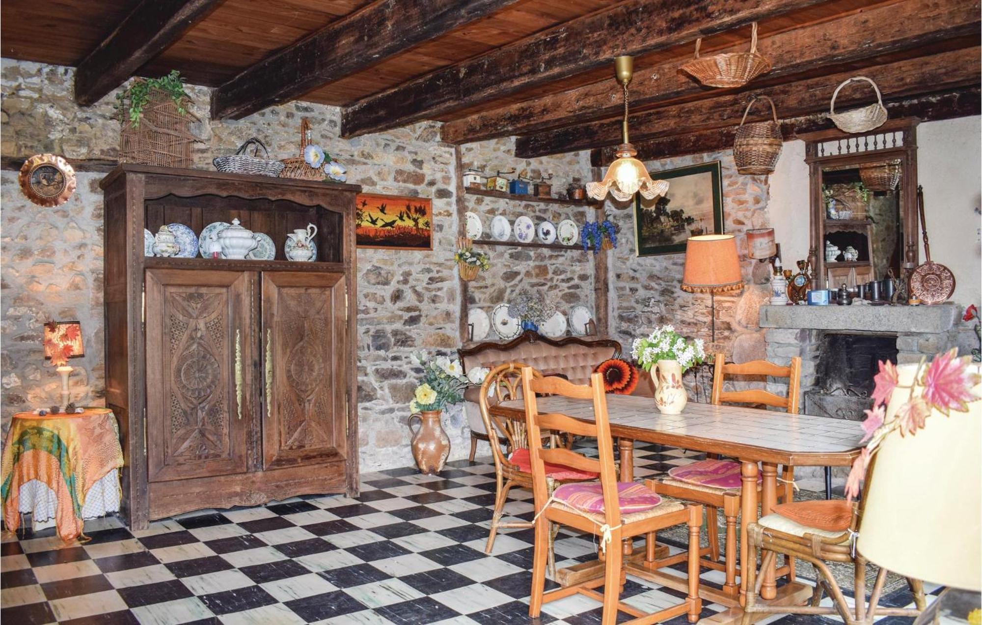 Lovely Home In Le Faouet With Kitchen Dış mekan fotoğraf