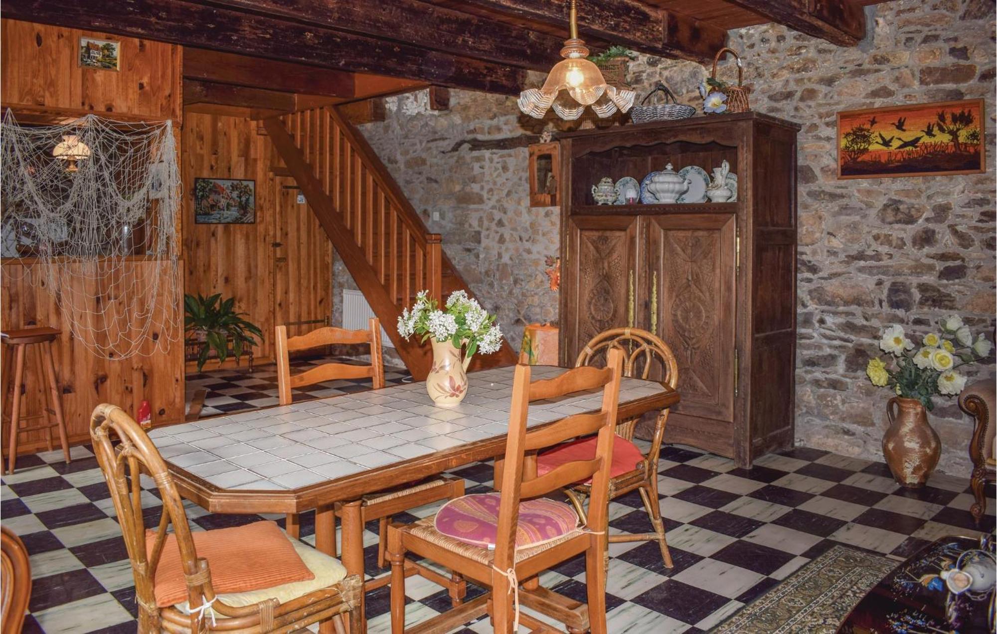Lovely Home In Le Faouet With Kitchen Dış mekan fotoğraf